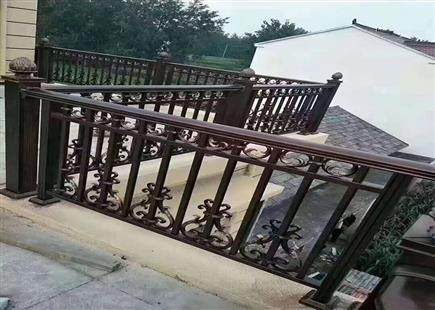 鋁藝護欄